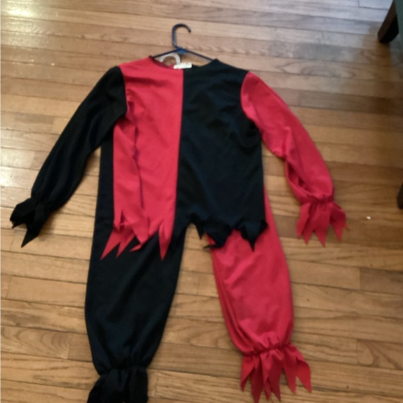 Evil Jester Costume - Picture 6 of 6